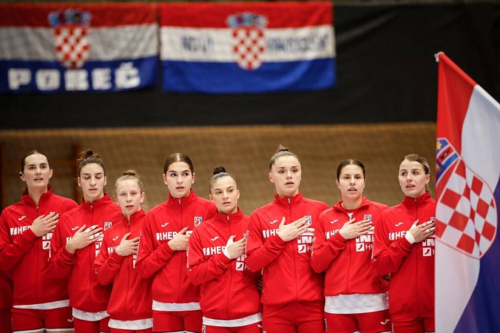 Hrvatska Rukometna Reprezentacija Slavi Pobjedu Nad Crnom Gorom U Croatia Cupu Min