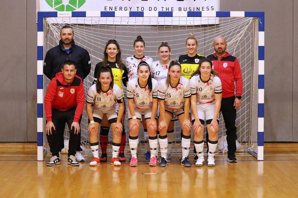 Futsal Super Chicks Pobjeda Mirlovic Zagora