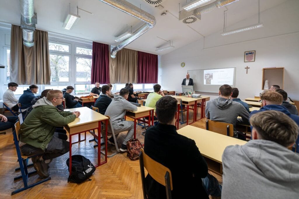 izgradi-karijeru-strukovne-skole
