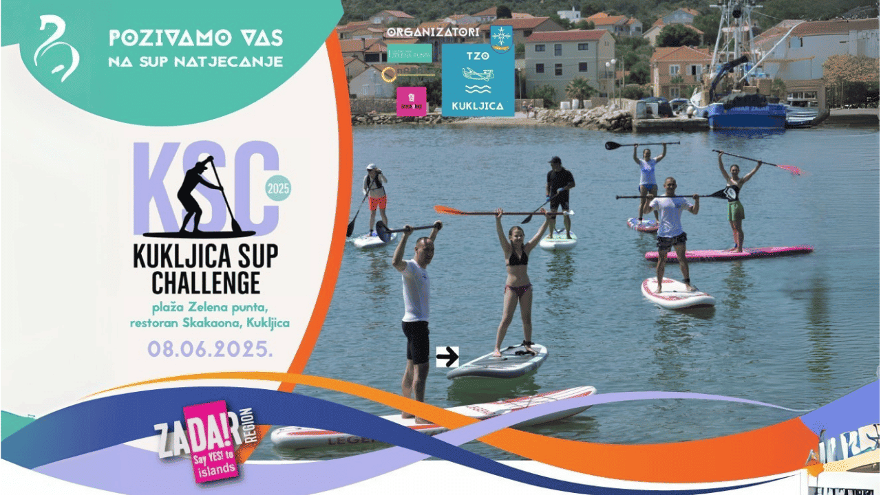 Natjecatelji na SUP daskama tijekom KSC - Kukljica SUP Challenge 2025 na plaži Zelena punta