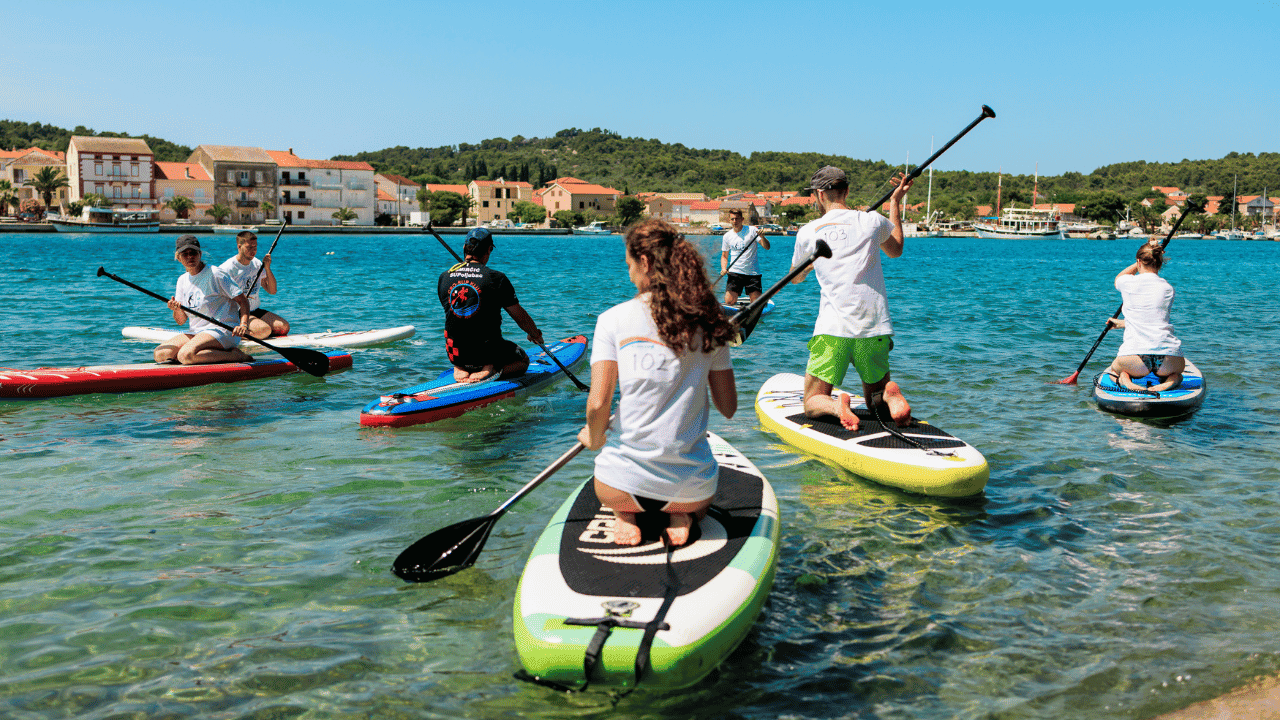KSC - Kukljica SUP Challenge 2025 na plaži Zelena punta u Kukljici okupio je sportaše, rekreativce i zaljubljenike u more.