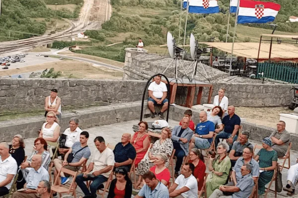 Manifestacija domoljubne poezije na Kninskoj tvrđavi 2025. godine