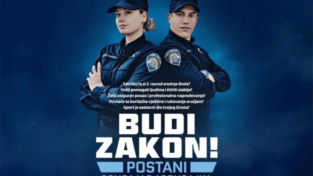 Policijski službenici održavaju edukativnu radionicu u osnovnoj školi Privlaka