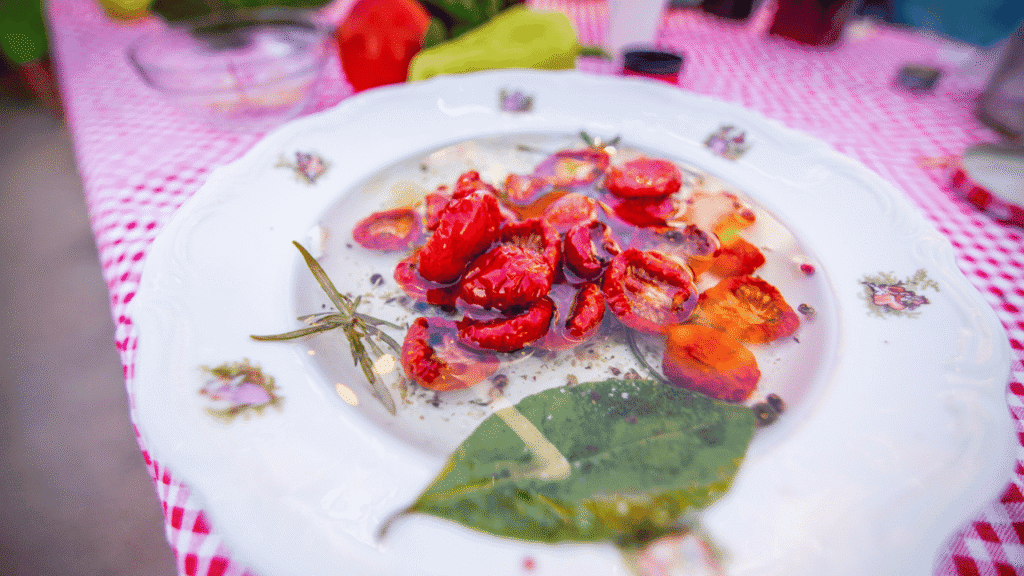 Posjetitelji uživaju u delicijama od pamidora na manifestaciji Dan od pamidora u Pakoštanima
