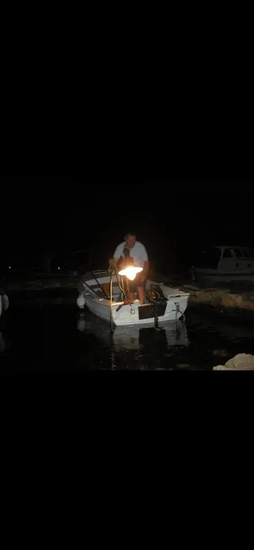 Posjetitelji uživaju u tradicionalnim jelima na manifestaciji Dragarske bumbete u Dragama