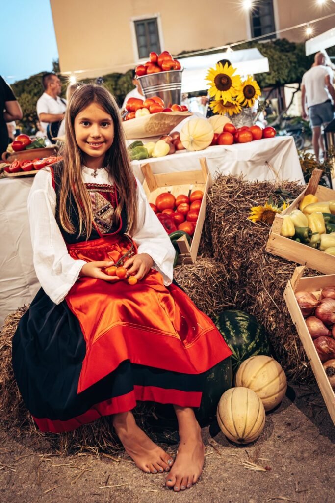 Posjetitelji uživaju u delicijama od pamidora na manifestaciji Dan od pamidora u Pakoštanima