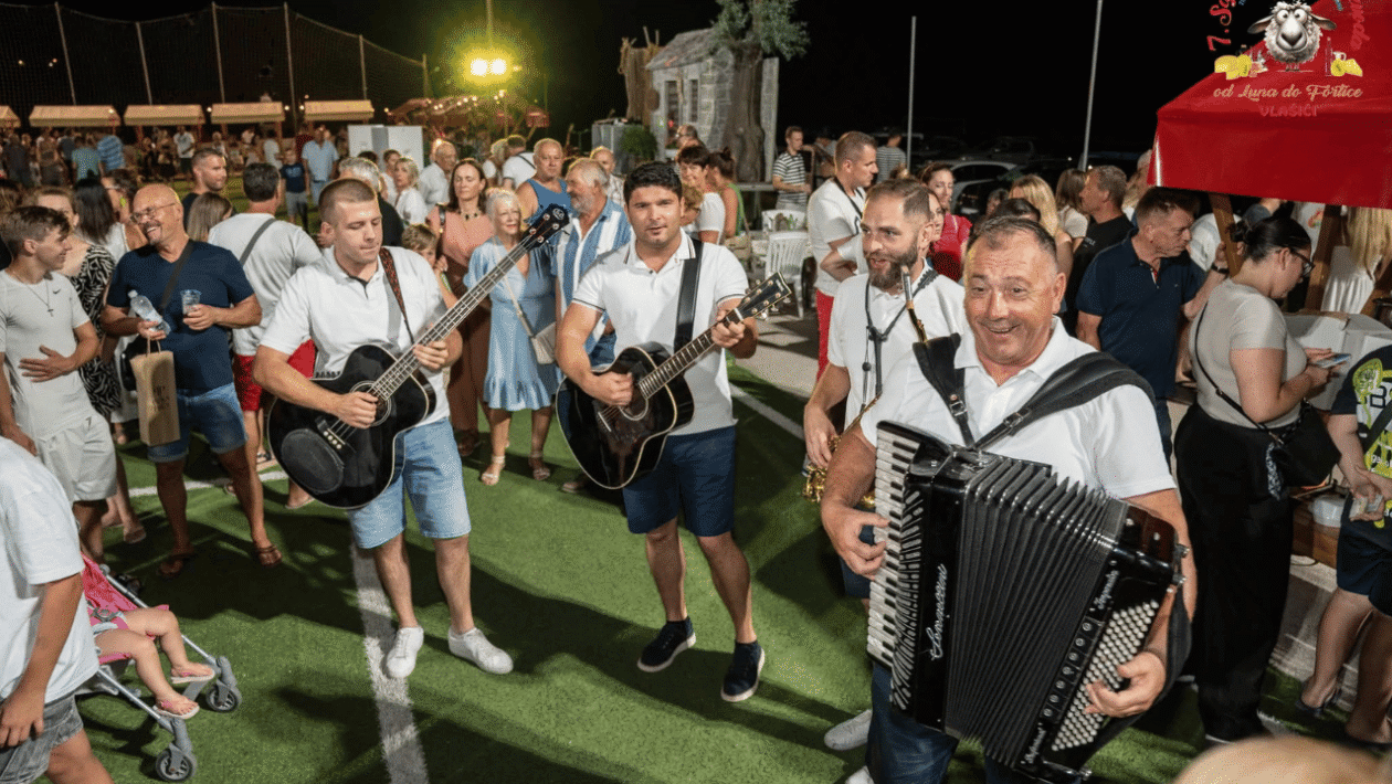 Sajam otočnih proizvoda u Vlašićima na otoku Pagu
