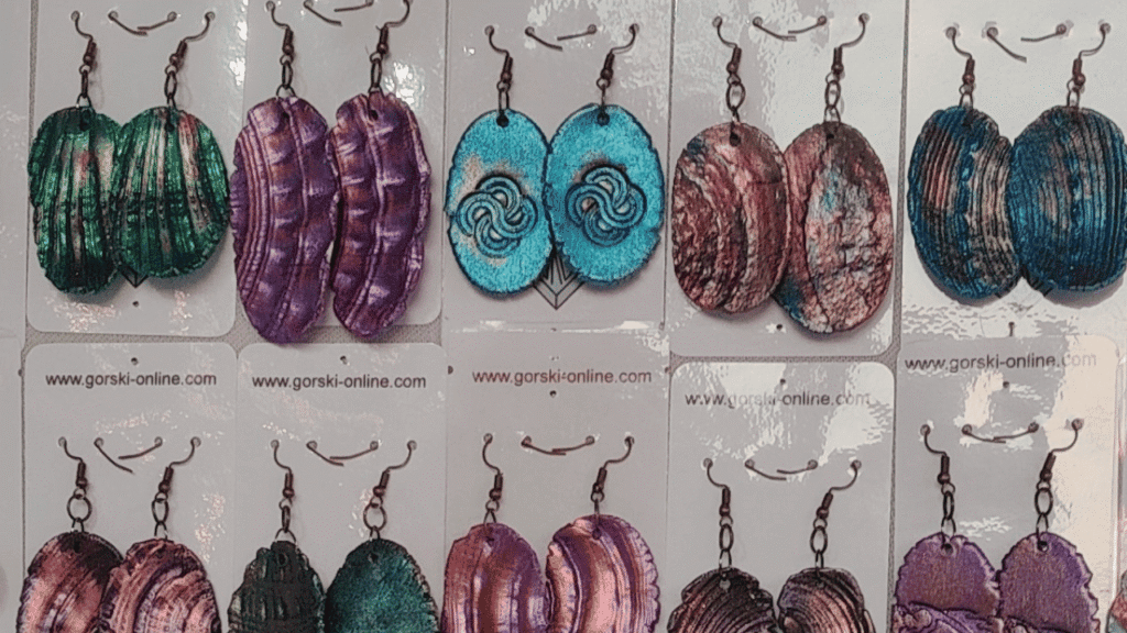 Povorka u narodnim nošnjama i ribarska večer na manifestaciji Škojera 2025. u Božavi