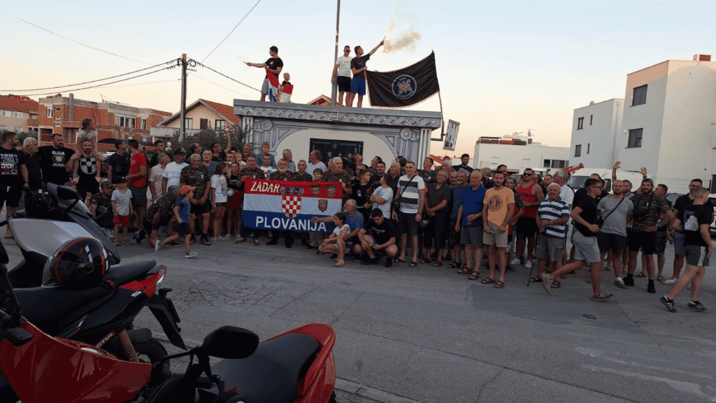 Proslava 30 godina Oluje na Plovaniji uz turnir u bućama i vatromet