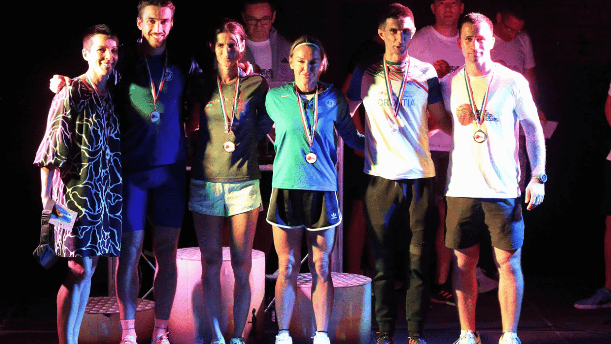 pobjednici Bibinje Summer Run 2025 na postolju s medaljama