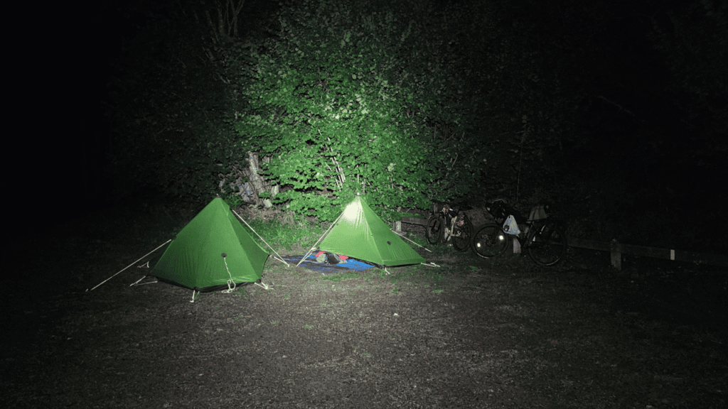 Biciklisti na Swedish Safari 300 ruti kroz švedske šume i jezera