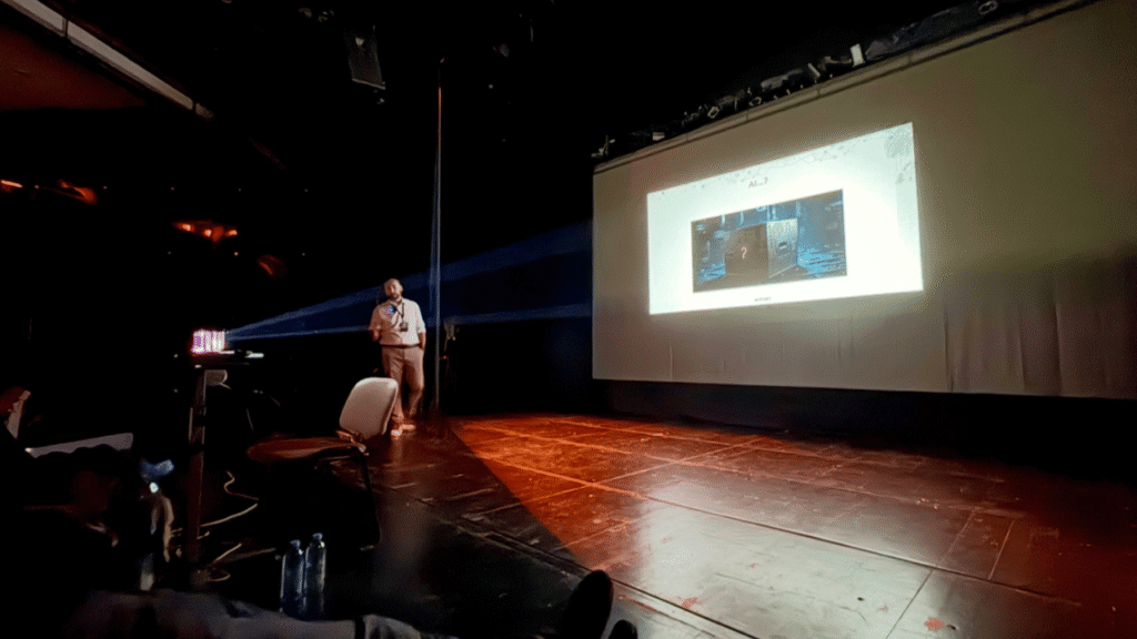 Sudionici BSides Zadar 2025 konferencije u Kazalištu lutaka Zadar raspravljaju o cyber sigurnosti