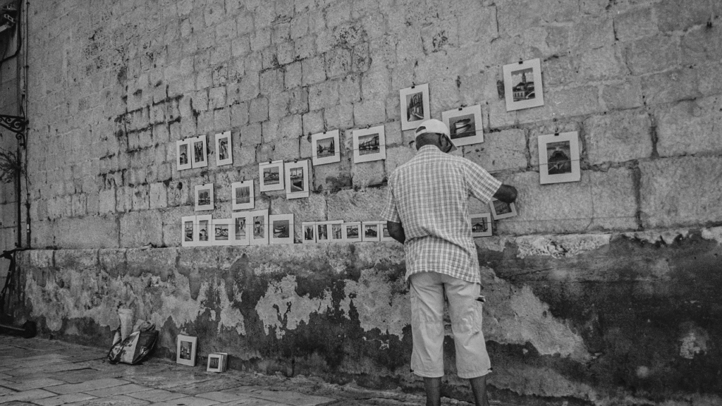 Polaznici izložbe digitalne fotografije u Fotoklubu Split izlažu svoje radove