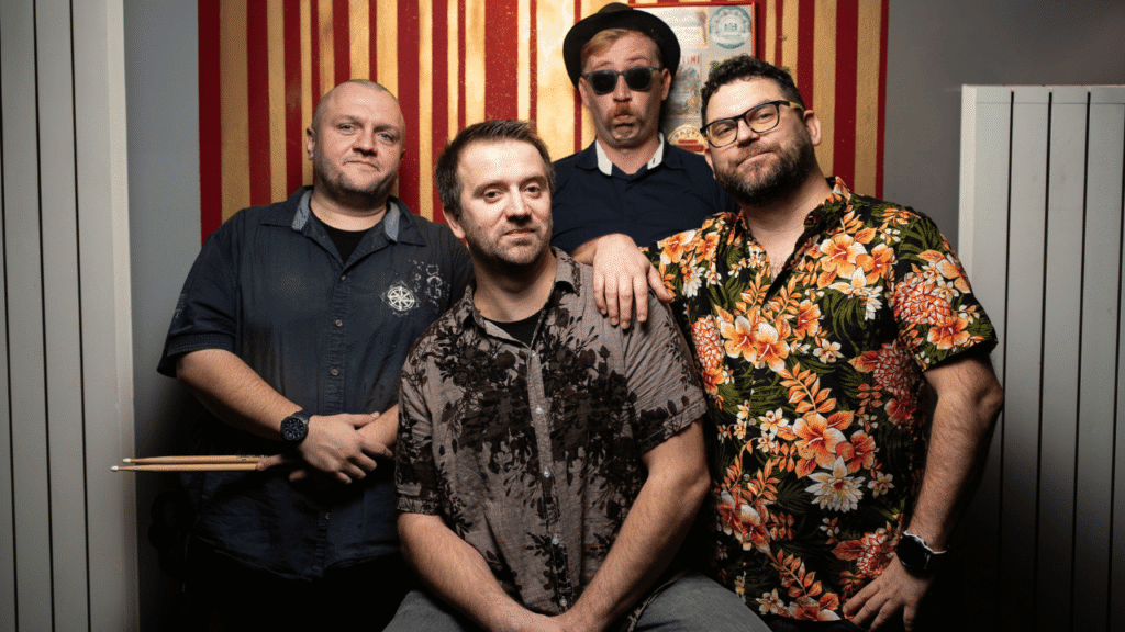 USB stick u obliku daske za surfanje s logom Martin's Surfers