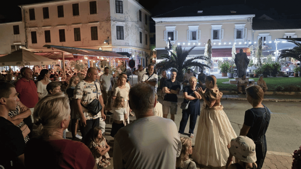 Ivana Zrilić vodi kostimiranu interpretacijsku turu kroz Biograd na Moru