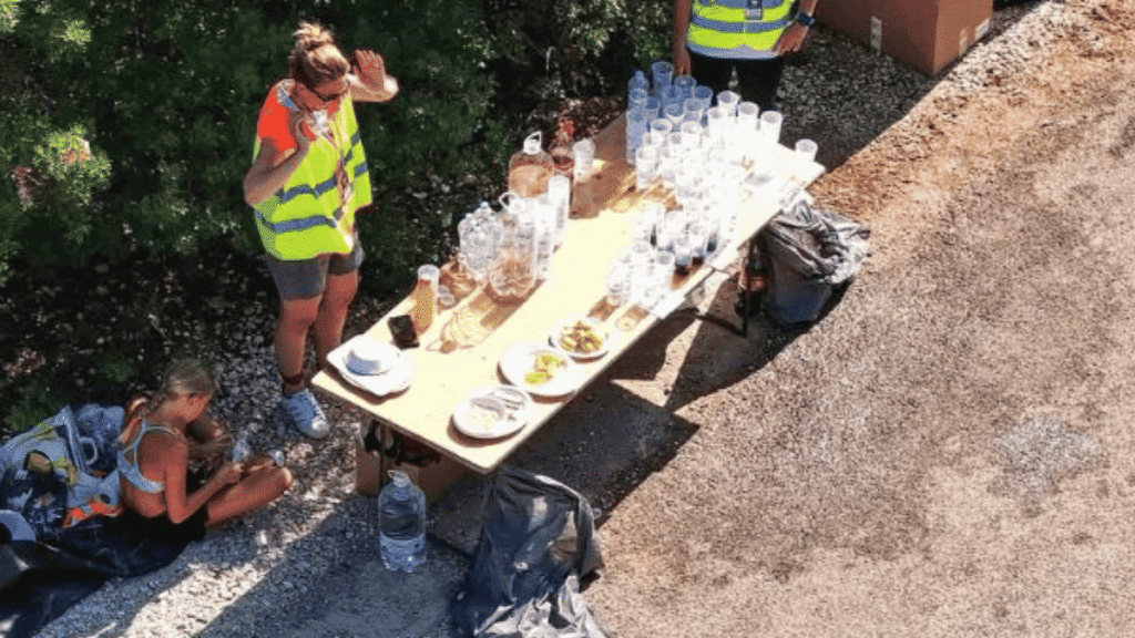 Višekratne čaše korištene na Dugom otoku tijekom ljeta za smanjenje otpada