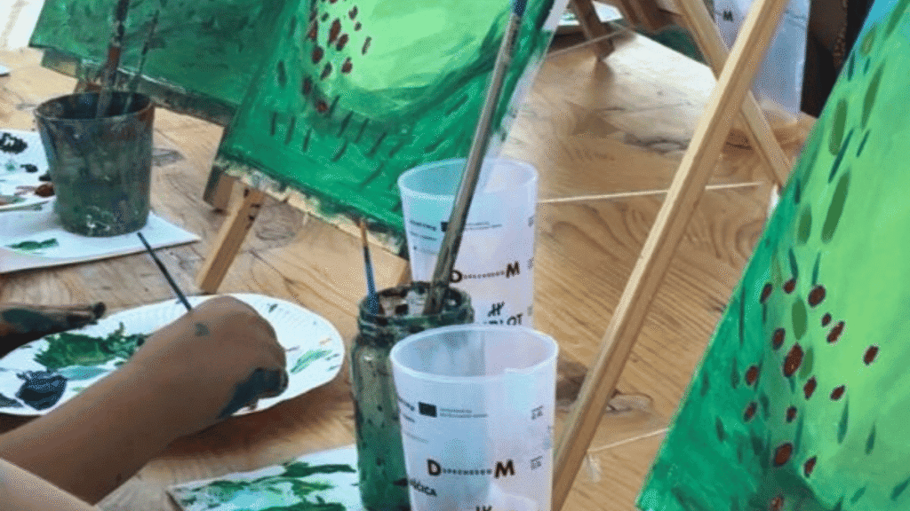 Višekratne čaše korištene na Dugom otoku tijekom ljeta za smanjenje otpada