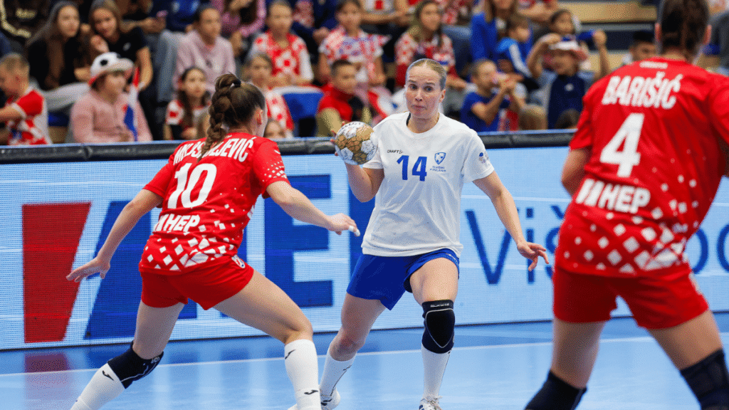 Hrvatska ženska rukometna reprezentacija slavi pobjedu protiv Finske u kvalifikacijama za EHF EURO 2026