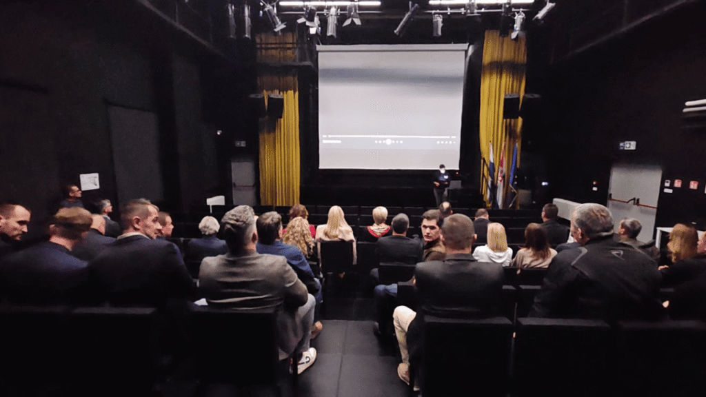 Predavanje Marijana Gubine u Osnovnoj školi Zadarski otoci povodom Međunarodnog dana nenasilja