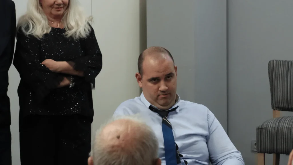 antonio milanović za vrijeme dobijanja nagrade goran bujić