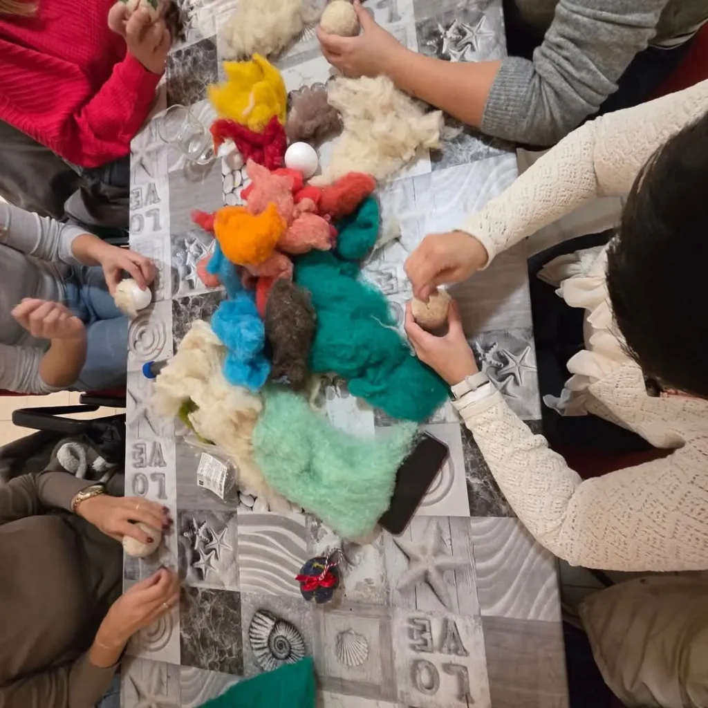 tijek pravljena filcanog ukrasa