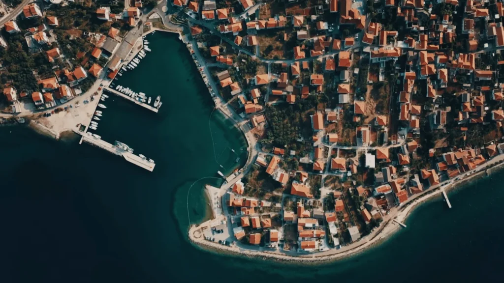 Film A Day in Kali sada dostupan na YouTubeu