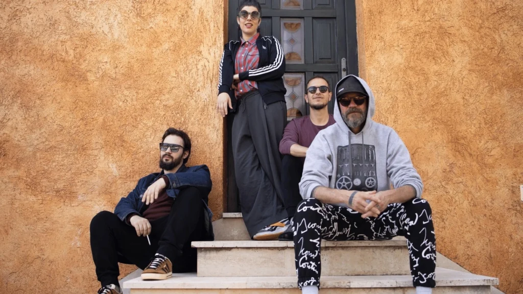 ane paška i val de beek poziraju