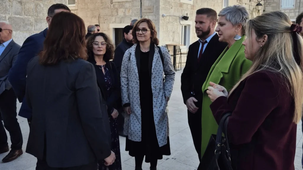 Središnja svečanost u Pagu povodom obljetnica Bartola Kašića u Kneževu dvoru