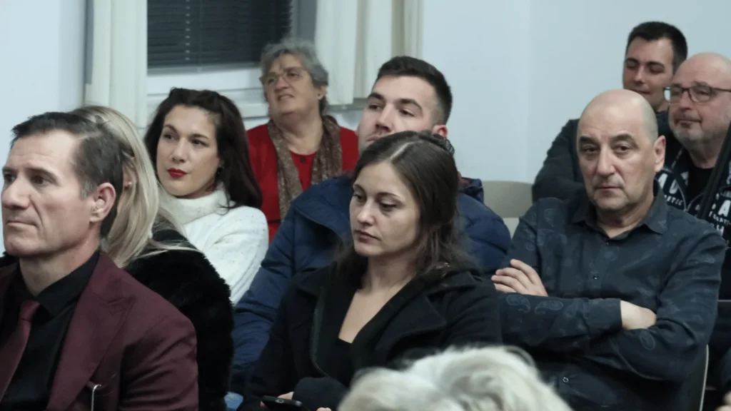 posjetitelji na književnoj nagradi goran bujić