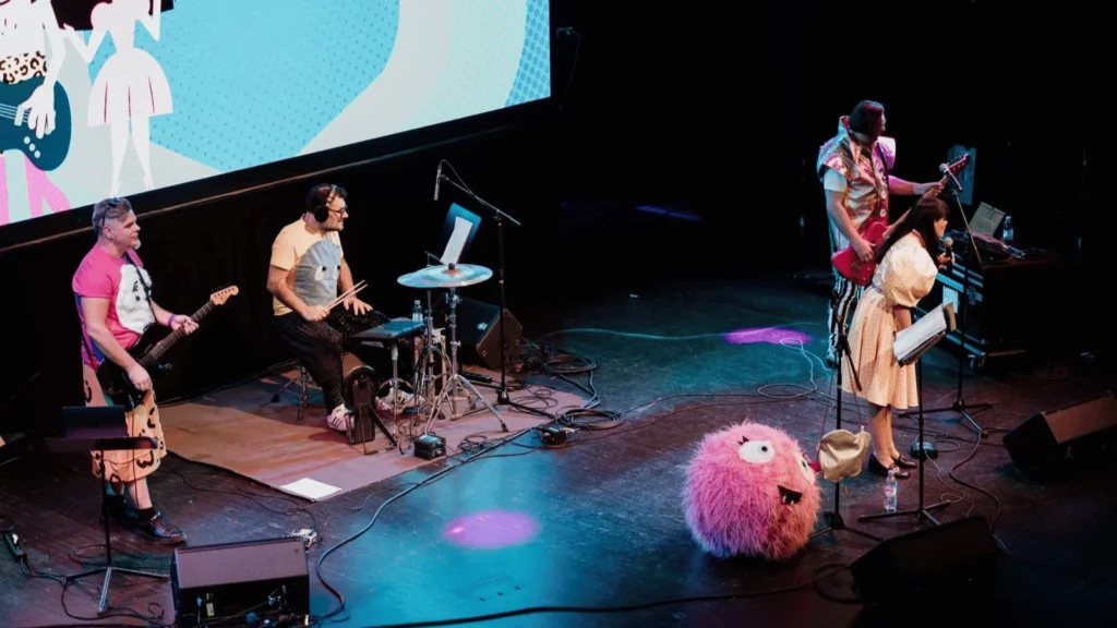 Ivanka Mazurkijević i Mrle izvode Kišne razdragance na obiteljskom koncertu u Zadru