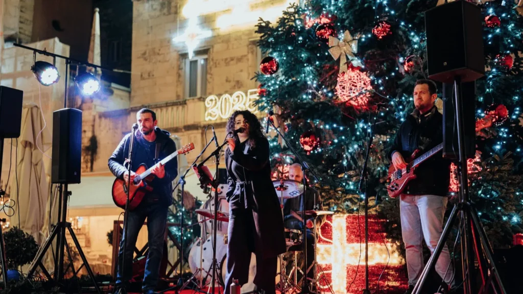 Nina & The Boyz nastup na Adventu u Zadru na Trgu Petra Zoranića