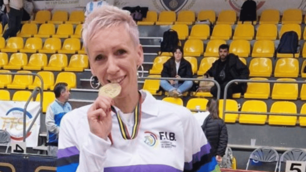 Nives Jelovica slavi osvajanje zlatne medalje na Svjetskom prvenstvu u boćanju 2025. u Maconu