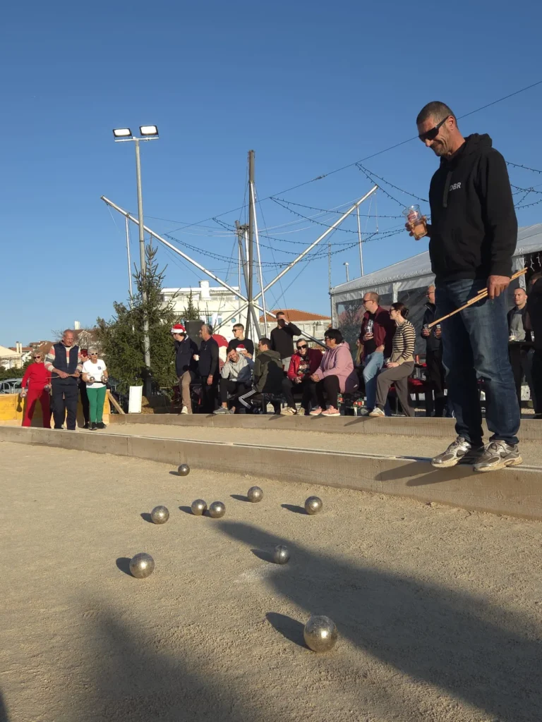 Bogata božićna nedjelja u Pakoštanima s turnirom u bućama, dječjom čarolijom i koncertom Diktatora uz Giuliana
