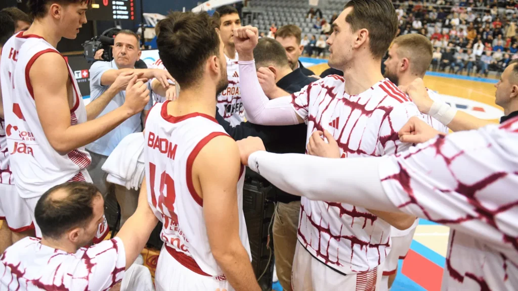 Hrvatska košarkaška reprezentacija u Rigi pred utakmicu protiv Izraela u kvalifikacijama za Svjetsko prvenstvo