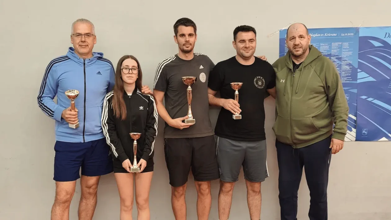 Natjecatelji na Otvorenom stolnoteniskom turniru u Zadru