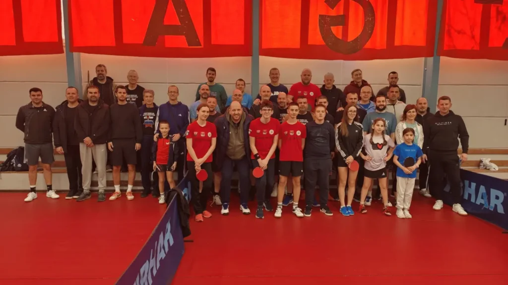 Natjecatelji na Otvorenom stolnoteniskom turniru u Zadru