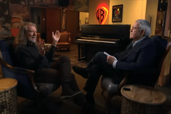 Robert Plant tijekom intervjua o karijeri