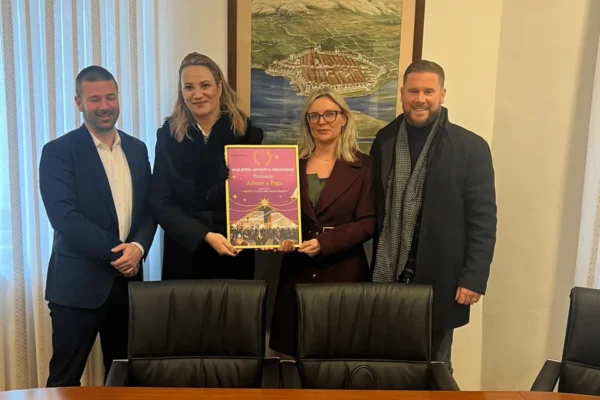 Advent u Pagu osvojio 3. mjesto u izboru za Najljepši advent u Hrvatskoj