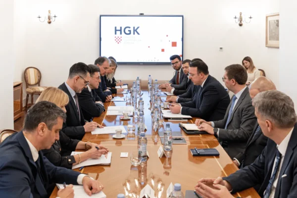 Delegacije Hrvatske i Sjeverne Makedonije na sastanku o suradnji i proširenju željezničkog teretnog koridora Alpe – zapadni Balkan