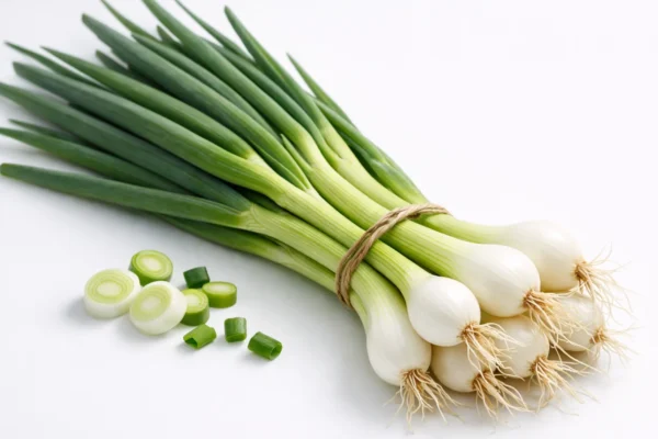 Ilustrativna fotografija za članak o mladi luk: kako koristiti, čuvati i pripremiti