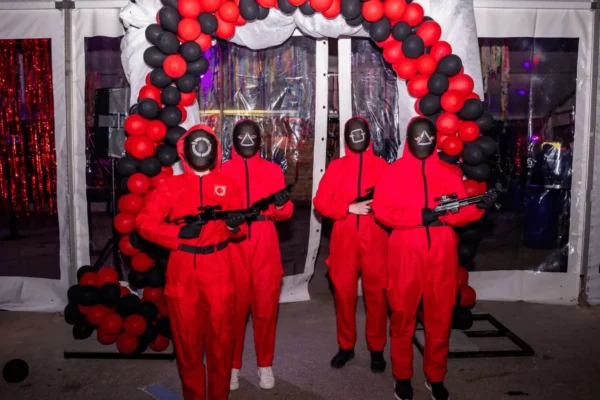 Pakoški maskenbal 2026. u Pakoštanima s maskama, glazbom i tradicionalnim programom.