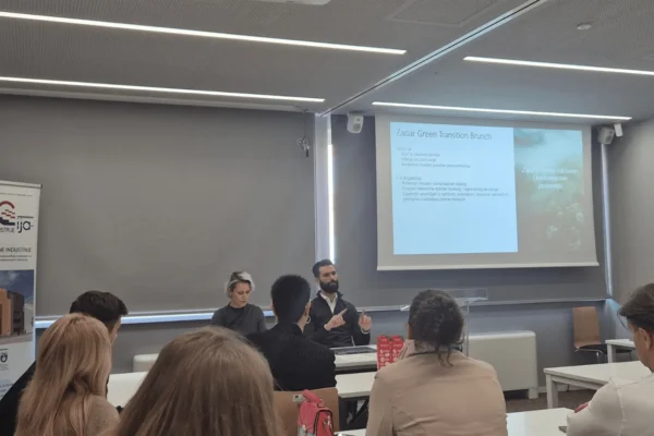 Sudionici Zadar Green Transition Bruncha raspravljaju o zelenoj tranziciji u Centru za kreativne industrije.