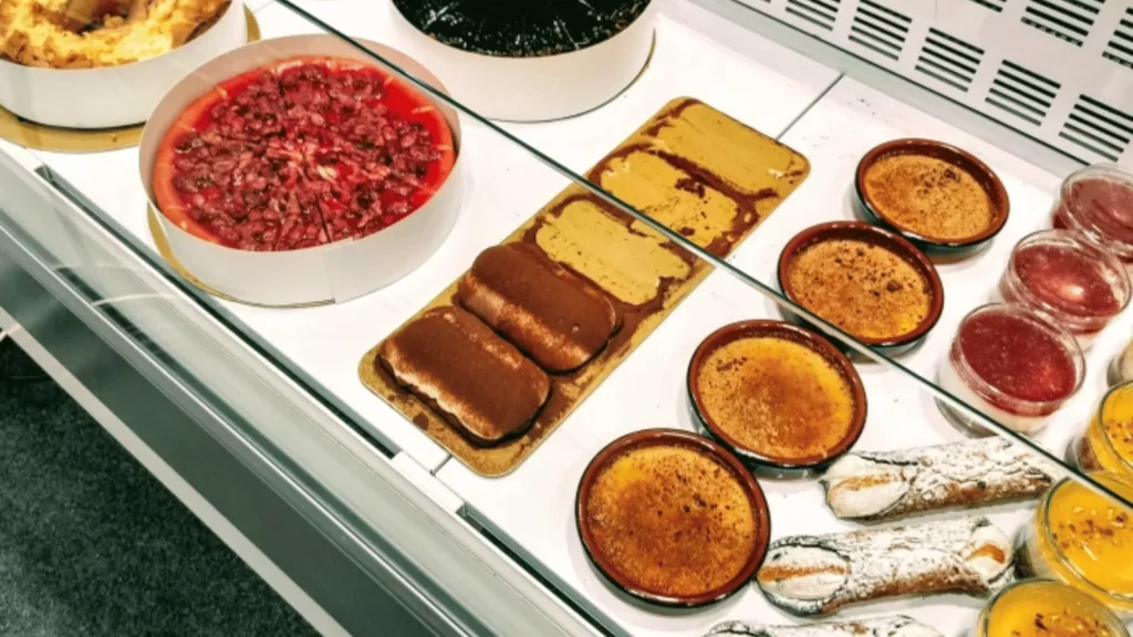 Fotografije s Adriatic Gastro Show 2026 u Zadru koje prikazuju ugostiteljske izlagače i gastronomske inovacije.