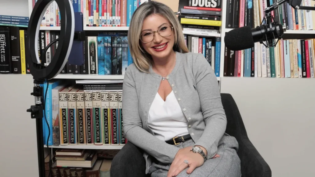 Barbara Udovičić snima autentične video zapise iz svoje radne sobe