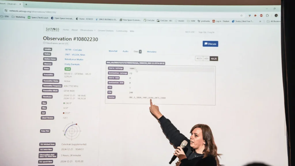 Daniela Jović drži predavanje o misiji CroCube, ističući važnost STEM-a i hrvatskog ulaska u svemirsku industriju.