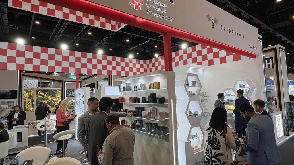 Hrvatski proizvođači medicinske opreme i lijekova na nacionalnom štandu HGK na sajmu WHX Dubai.