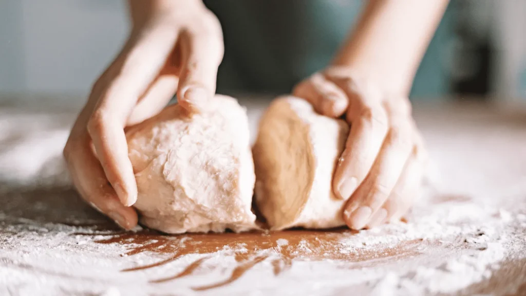 Ilustrativna fotografija za članak o kako ispeći kruh kod kuće: potpuni vodič