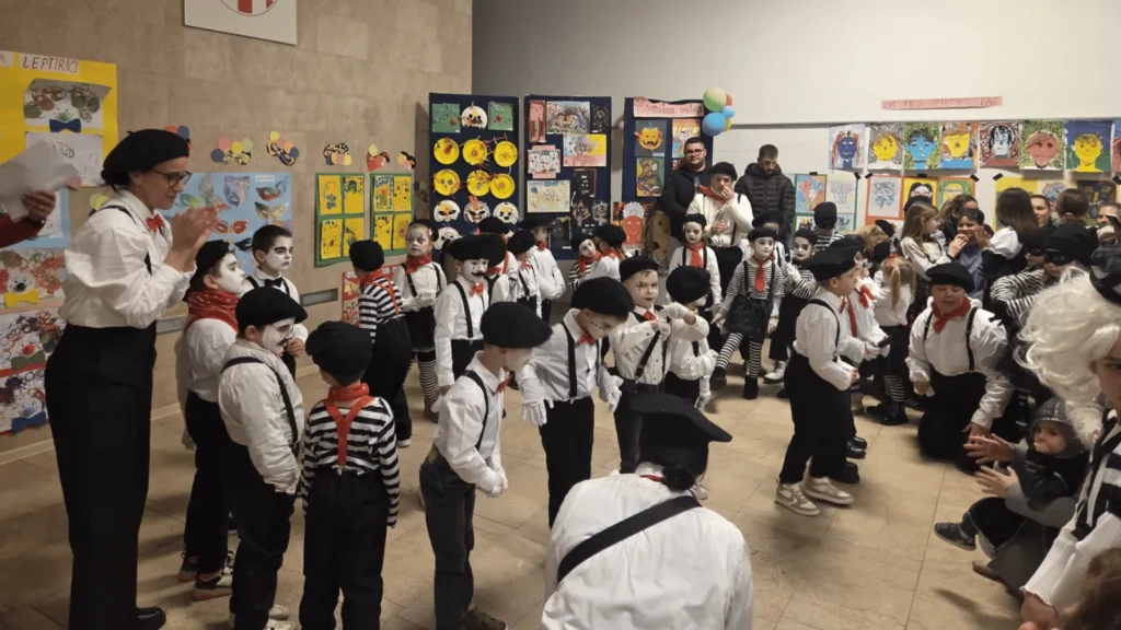 Završni dani Paškog zimskog karnevala 2026 s maškarama, povorkom i tradicionalnim običajima.