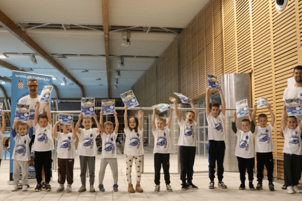 Završni sat obuke neplivača PK Jadera u ŠC Višnjik 2026.