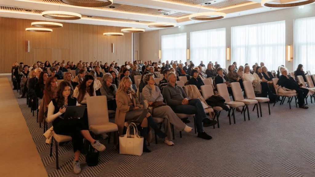 Edukacija za privatne iznajmljivače u Zadru u dvorani Hyatt Regency Zadar